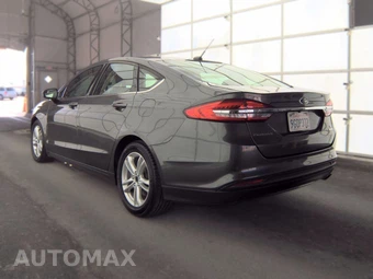 2018 Ford Fusion SE – miniatura 6