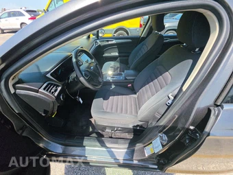 2018 Ford Fusion SE – miniatura 7