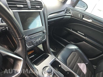 2018 Ford Fusion SE - miniatura 11