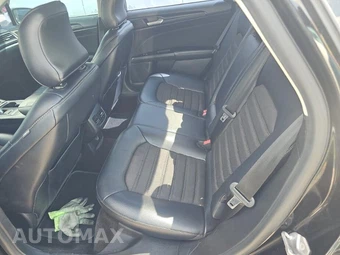 2018 Ford Fusion SE - miniatura 13