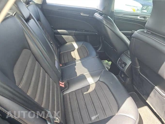 2018 Ford Fusion SE - miniatura 14
