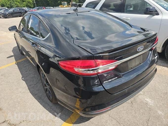 2018 Ford Fusion SE - miniatura 6