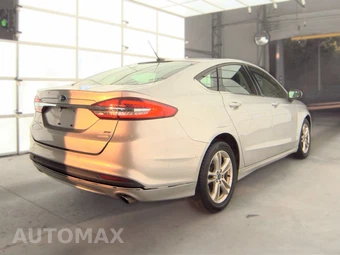 2018 Ford Fusion SE – miniatura 4