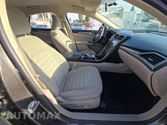 2018 Ford Fusion SE - miniatura 18