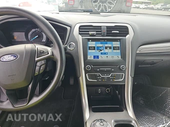 2018 Ford Fusion SE - miniatura 11
