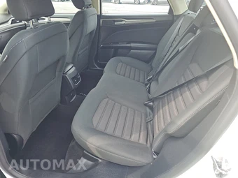 2018 Ford Fusion SE - miniatura 13