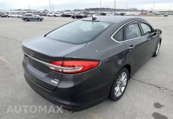 2018 Ford Fusion SE - miniatura 3