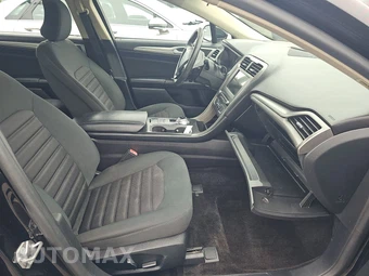 2018 Ford Fusion SE – miniatura 8