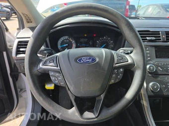 2018 Ford Fusion SE – miniatura 10