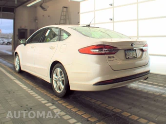 2018 Ford Fusion SE – miniatura 6