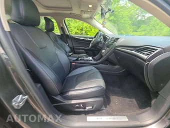 2018 Ford Fusion Titanium – miniatura 15