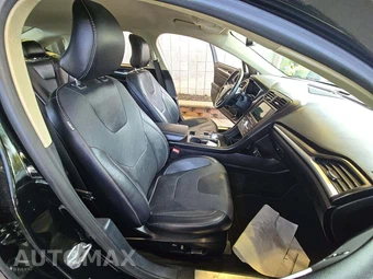 2018 Ford Fusion Titanium - miniatura 18