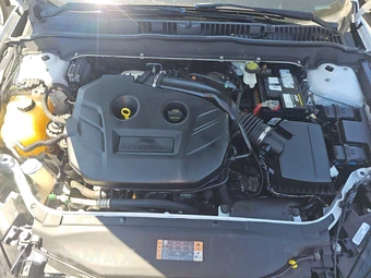 2018 Ford Fusion Titanium – miniatura 15
