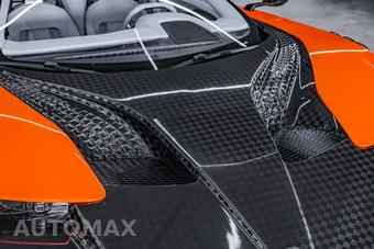 2018 Ford GT - miniatura 11