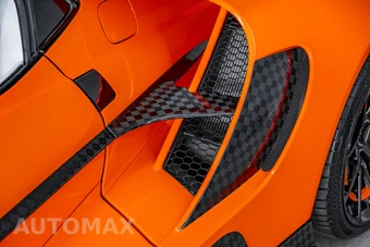 2018 Ford GT - miniatura 14