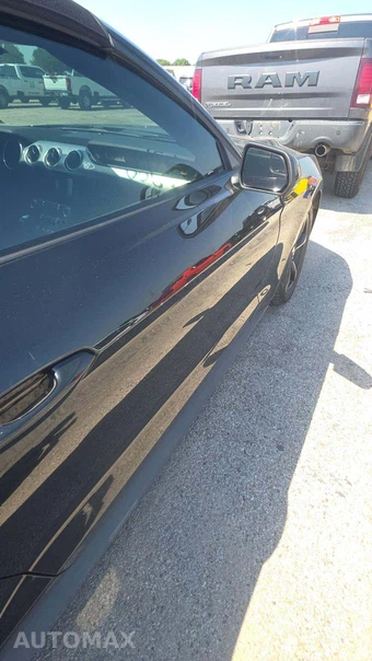 2018 Ford Mustang EcoBoost Convertible – miniatura 23