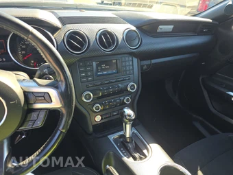 2018 Ford Mustang EcoBoost Coupe – miniatura 11