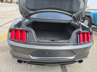 2018 Ford Mustang EcoBoost Coupe - miniatura 16