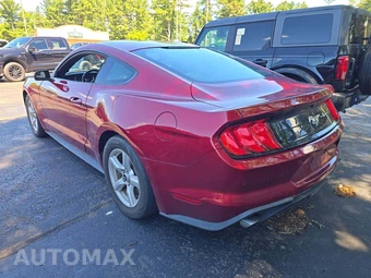 2018 Ford Mustang EcoBoost Coupe – miniatura 2