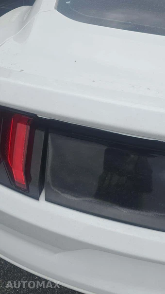 2018 Ford Mustang EcoBoost Coupe – miniatura 23