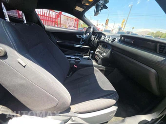 2018 Ford Mustang EcoBoost Coupe – miniatura 18