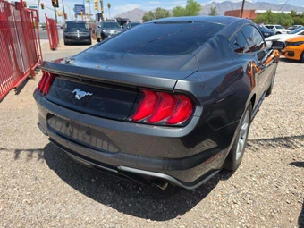2018 Ford Mustang EcoBoost Coupe – miniatura 3