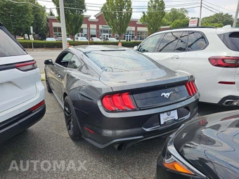 2018 Ford Mustang EcoBoost Coupe – miniatura 2