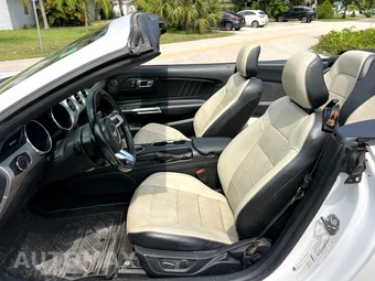 2018 Ford Mustang EcoBoost Premium Convertible - miniatura 13