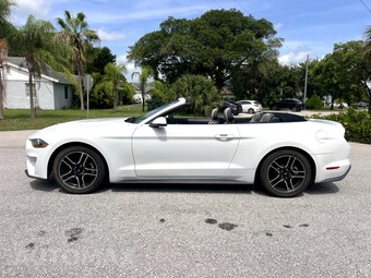2018 Ford Mustang EcoBoost Premium Convertible - miniatura 4