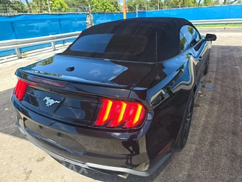 2018 Ford Mustang EcoBoost Premium Convertible - miniatura 4