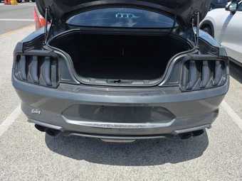 2018 Ford Mustang GT Coupe - miniatura 16