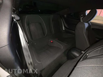 2018 Ford Mustang GT Coupe - miniatura 16
