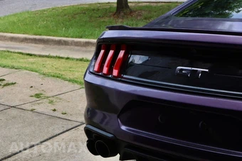 2018 Ford Mustang GT Coupe - miniatura 17