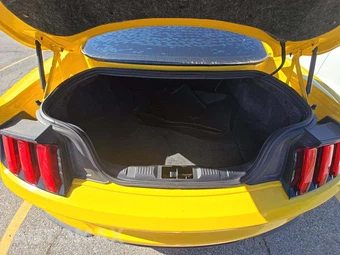 2018 Ford Mustang GT Coupe - miniatura 14