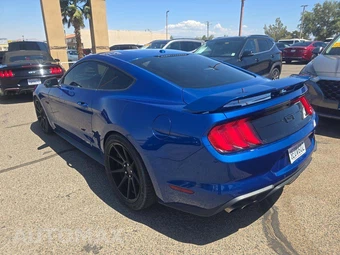 2018 Ford Mustang GT Premium Coupe - miniatura 2