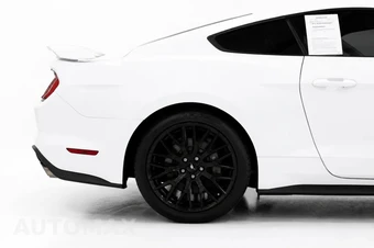2018 Ford Mustang GT Premium Coupe - miniatura 12