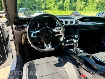 2018 Ford Mustang GT Premium Coupe - miniatura 7