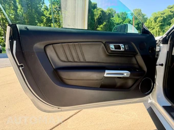 2018 Ford Mustang GT Premium Coupe - miniatura 8