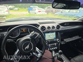 2018 Ford Mustang GT Premium Coupe - miniatura 11