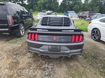 2018 Ford Mustang GT Premium Coupe - miniatura 5