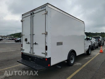 2018 Ford Super Duty E-350 Cutaway - miniatura 4