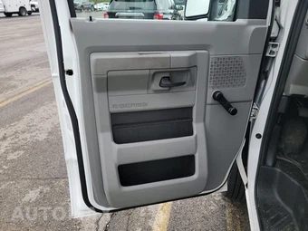 2018 Ford Super Duty E-350 Cutaway - miniatura 9