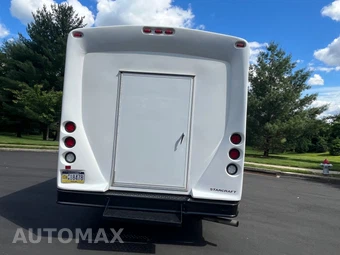2018 Ford Super Duty E-350 Cutaway DRW - miniatura 4