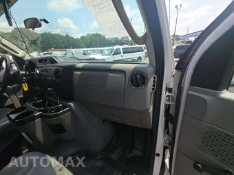 2018 Ford Super Duty E-350 Cutaway DRW – miniatura 16