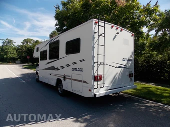 2018 Ford Super Duty E-350 Cutaway DRW - miniatura 38