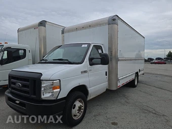 2018 Ford Super Duty E-350 Cutaway DRW
