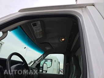 2018 Ford Super Duty E-350 Cutaway DRW - miniatura 16