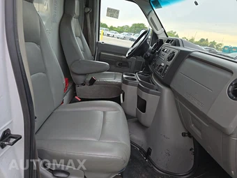 2018 Ford Super Duty E-350 Cutaway DRW - miniatura 8
