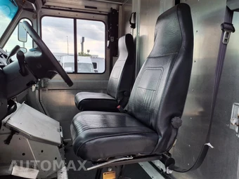 2018 Ford Super Duty E-350 Stripped Chassis DRW - miniatura 14