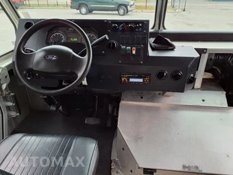2018 Ford Super Duty E-350 Stripped Chassis DRW - miniatura 9